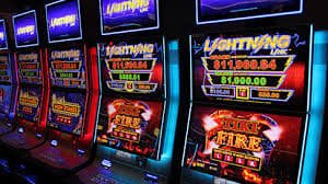 Starburst cascading reel mechanics and win multiplier display on bandargaming tournament interface